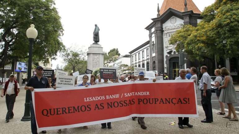 A CMVM está a analisar mais de 800 queixas apresentadas pelos lesados do Banif