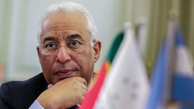 António Costa decide com os autarcas, ainda esta quinta-feira, as medidas extraordinárias a aplicar