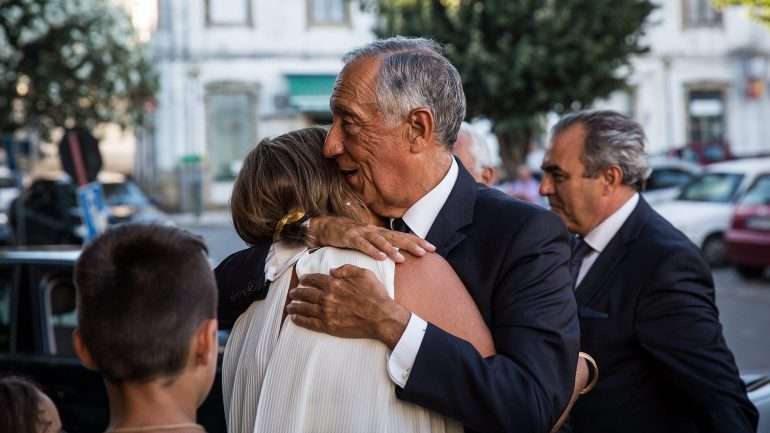 Marcelo Rebelo de Sousa na chegada a Castanheira de Pêra (HENRIQUE CASINHAS / OBSERVADOR)