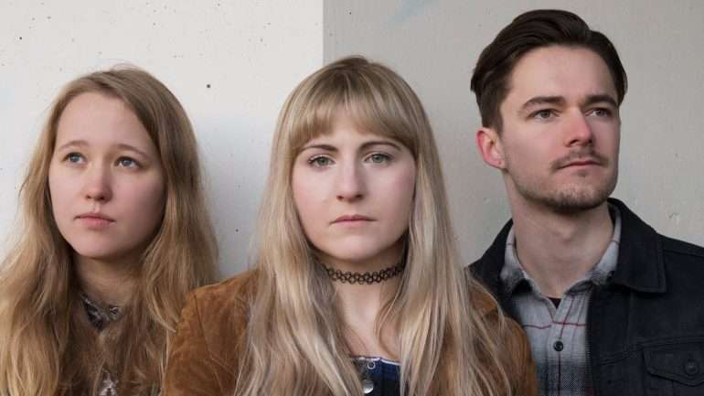 Holly Mullineaux, Zoe Mead e Jack Gooderham