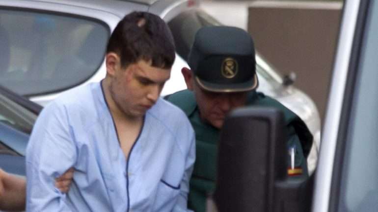 Mohamed Houli Chemlal, na fotografia, é um dos terroristas que foi colocado em prisão preventiva