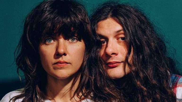 Sim, Courtney Barnett e Kurt Vile fizeram um disco a meias. O resultado sai no dia 13 de outubro.