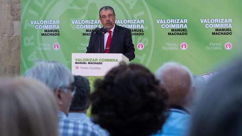 Manuel Machado: "A pista já está preparada para receber aviões de grande porte"