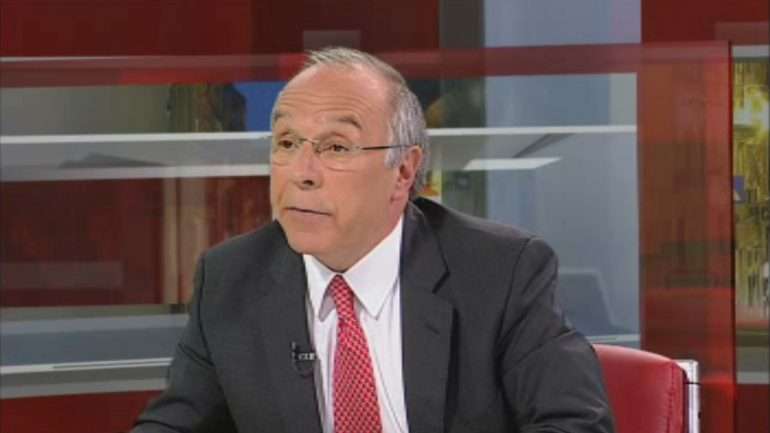 Marques Mendes disse que Passos não tinha "inteligência política" na relação com Marcelo e não conta com ele no próximo ciclo