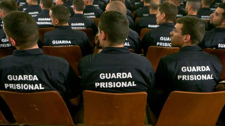 Os novos horários têm ciclos de trabalhos mais pequenos e menos horas extraordinárias não pagas