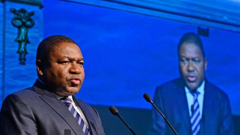 Nyusi falava à margem do 11.º congresso da Frelimo