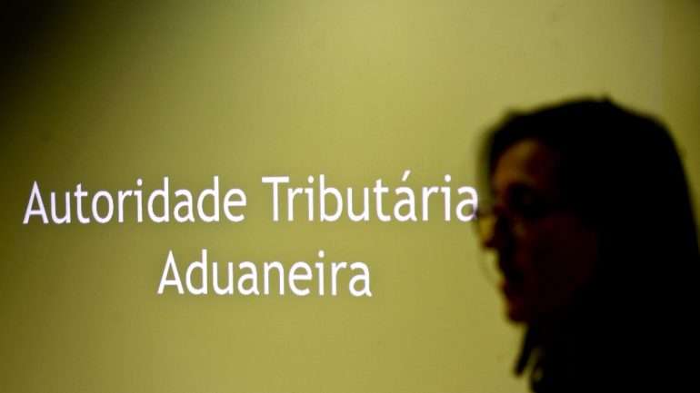 O Fisco está a enviar e-mails aos contribuintes