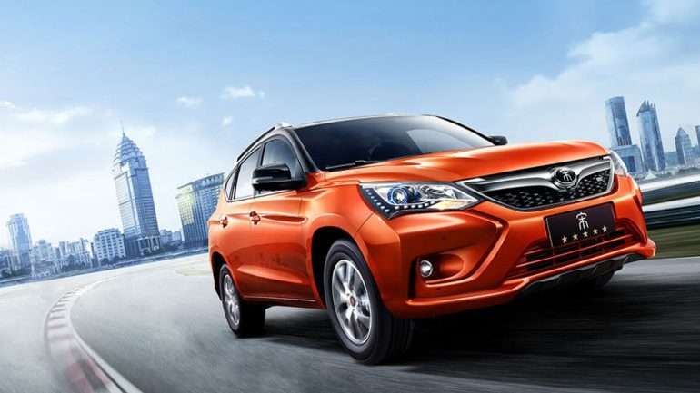 O BYD Song PHEV é... o Model Y dos chineses