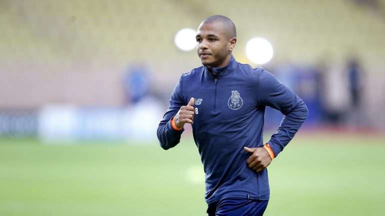 Brahimi mostrou-se focado em ser campeão