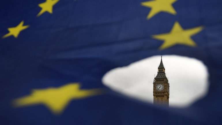 O governo britânico diz querer que a saída seja "o mais ordenada possível"