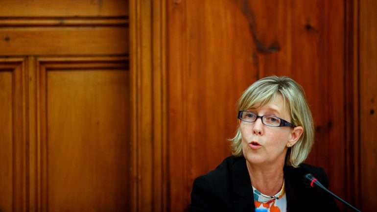 A ex-ministra das Finanças fez parte da delegação do PSD que reuniu com o Governo