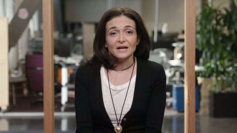 Sheryl Sandberg, responsável pelas operações do Facebook, é uma das pessoas mais próximas de Mark Zuckerberg