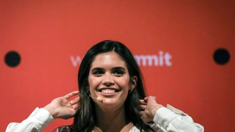 No último dia da Web Summit, Sara Sampaio falou sobre os abusos e pressões a que jovens modelos são submetidas no trabalho e referiu a importância das redes socais na denúncia dessas situações.