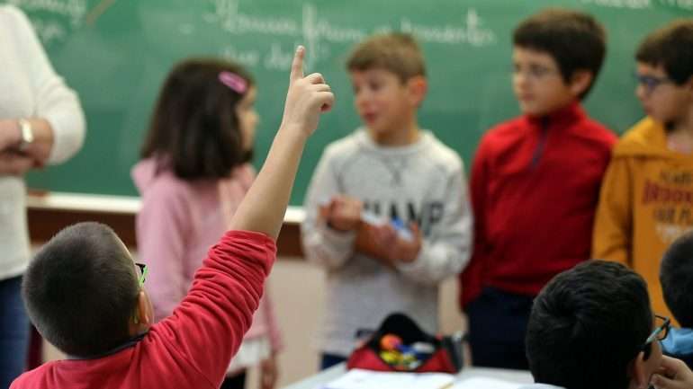 Apesar dos resultados, os alunos portugueses são aqueles que dizem mais gostar de ler (72% dos avaliados)