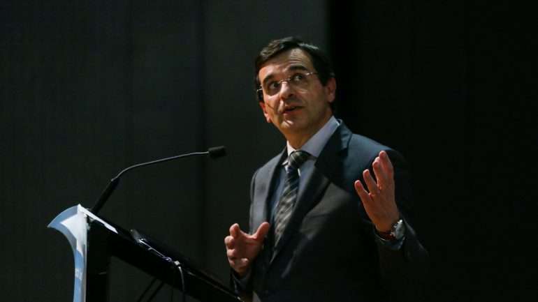 Adalberto Campos Fernandes frisou que há mais de um ano pela frente para, com "tranquilidade e objetividade", analisar todas as implicações