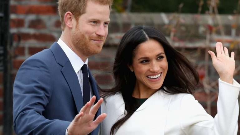 O noivado de Harry e Meghan foi anunciado hoje de manhã, e ao fim da tarde a BBC transmitiu a primeira entrevista do casal