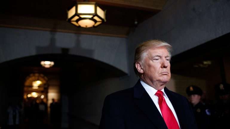 Os líderes internacionais estão preocupados com o impacto da decisão de Donald Trump na região