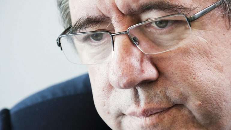 "Não há nenhuma lei que possa ser positiva para o país feita nestes termos", disse Jorge Coelho