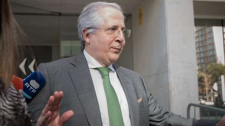 O procurador Orlando Figueira é acusado de corrupção, branqueamento, violação do segredo de justiça e falsificação