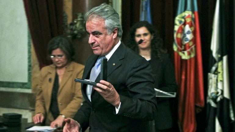 O fadista foi deputado à Assembleia da República pelo Partido Popular Monárquico, em aliança com o PSD, entre 2005 e 2009