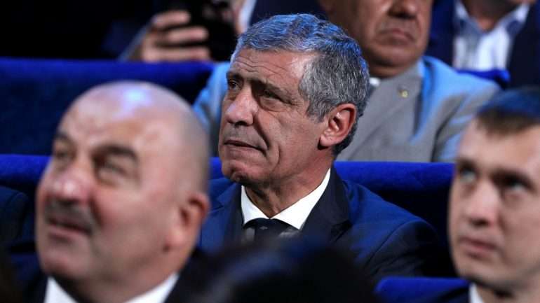 Fernando Santos marcou presença em Lausanne, onde Portugal ficou a conhecer os adversários na Liga das Nações