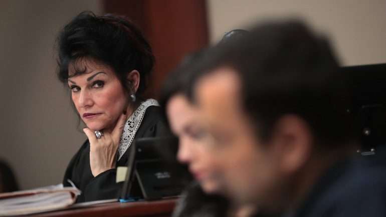 Rosemarie Aquilina tem 59 anos e teve dois filhos enquanto tirava o curso de Direito
