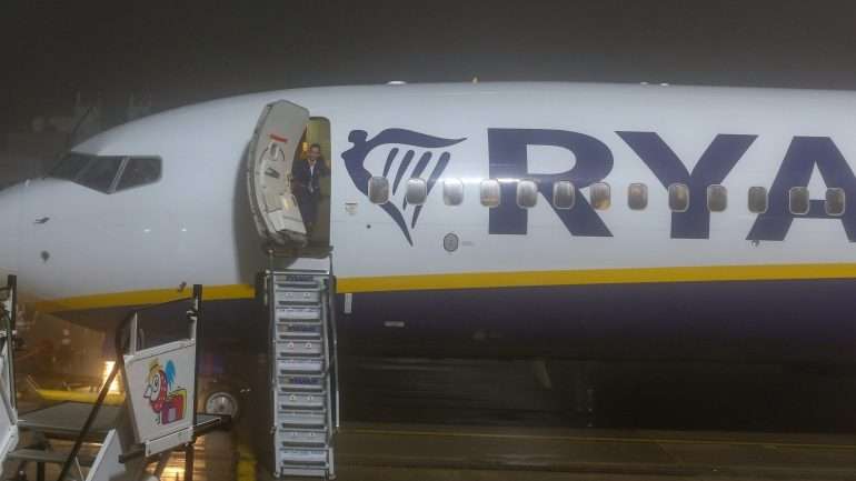 Os tripulantes de cabine da companhia aérea anunciaram uma greve para os dias 29 de março, 1 e 4 de abril