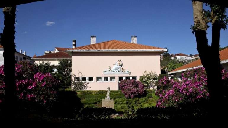 Médicos alertam para a falta quase diária de vagas para internamento de grávidas de risco