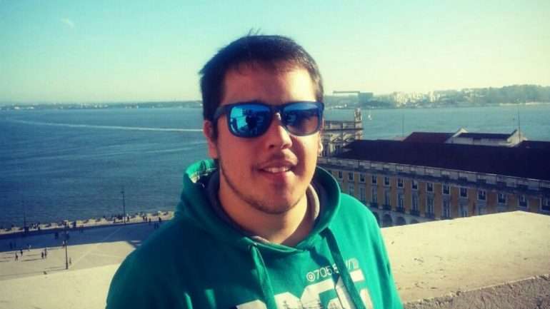 Renato Silva tem 27 anos e era natural de Coimbra. Vivia em França com os pais, imigrantes portugueses