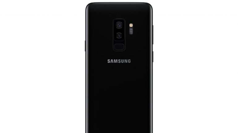 O Samsung S9 Plus está à venda em Portugal por 960 euros. Está disponível em preto meia-noite e rosa púrpura.