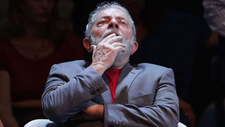 Depois de não cumprir o prazo de entrega, Lula chegou a um acordo com a Polícia Federal