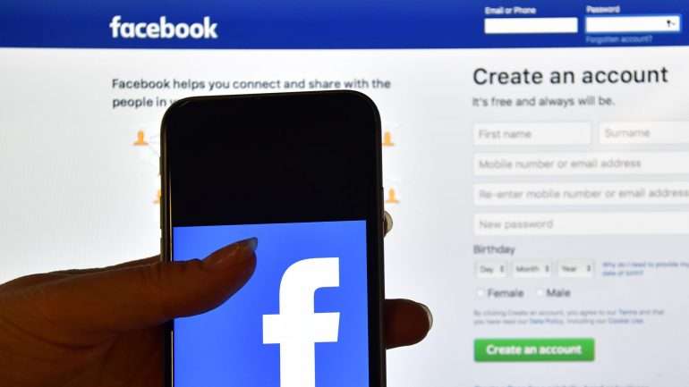 O Facebook tem mais de 2 mil milhões de utilizadores