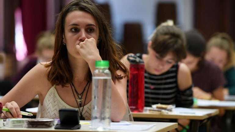 A grande vantagem da flexibilização, quer para Filinto Lima quer para Queiroz e Melo, é a possibilidade de cada escola criar currículos à medida dos alunos que serve.