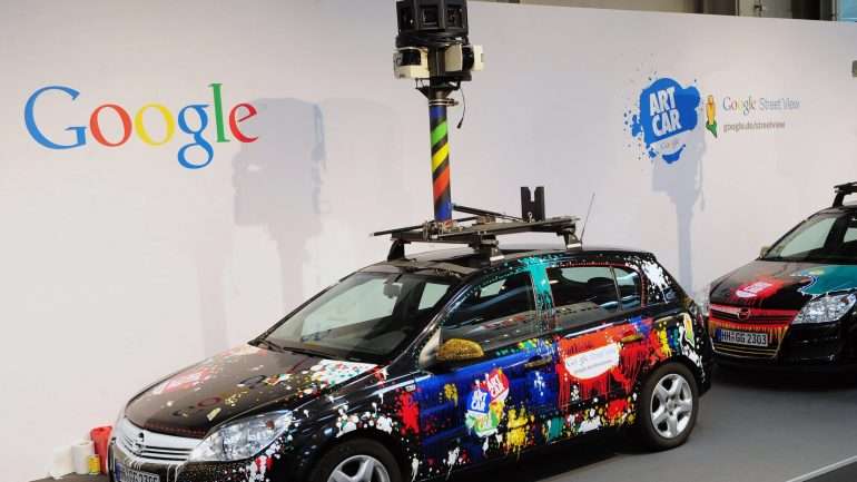 O Street View é uma ferramenta do Google Maps que permite ver imagens em 360º das estradas pelo planeta.