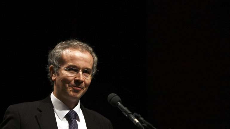 A mudança, pelo contrário, constituiria "uma fonte de divisão interna e enfraquecimento da própria universidade", justificou o reitor João Gabriel Silva