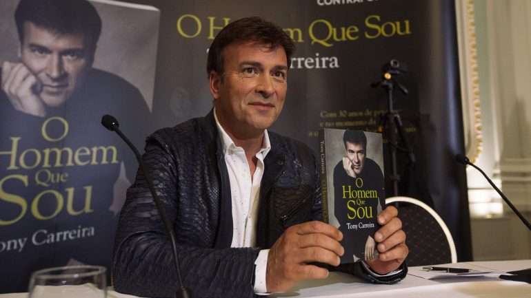 Tony Carreira anunciou uma pequena pausa depois de celebrar 30 anos de carreira na Altice Arena, em Lisboa