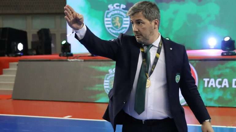 Bruno de Carvalho, presidente do Sporting, não é encarado como suspeito na Operação Cashball mas viu o seu braço-direito André Geraldes ser detido pela Polícia Judiciária