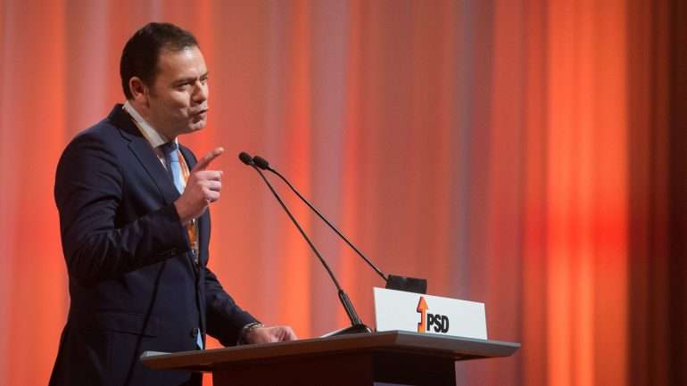 "Ouvir Rui Rio dizer que estava a fazer um enorme esforço para não impor a disciplina de voto é para a nossa história um atentado"