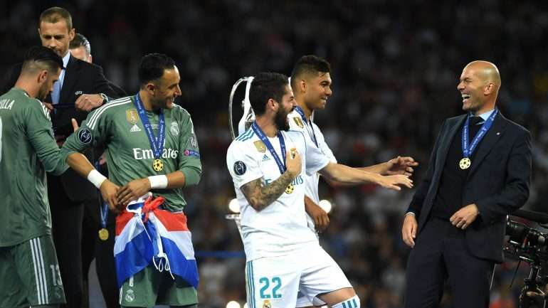 Zidane ganhou três Champions de seguida mas está de saída. O que pode ser bom para Isco, o que pode ser mau para Navas