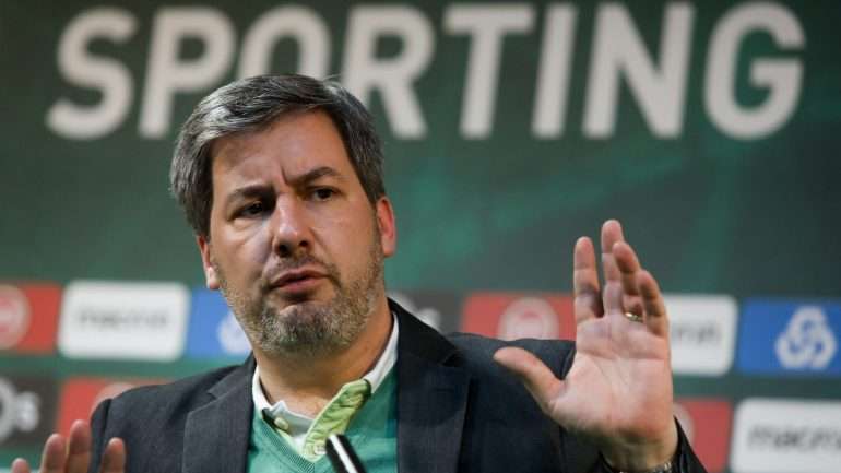 Bruno de Carvalho respondeu à Comissão de Fiscalização da Mesa com o afastamento da Mesa através de uma Comissão Transitória
