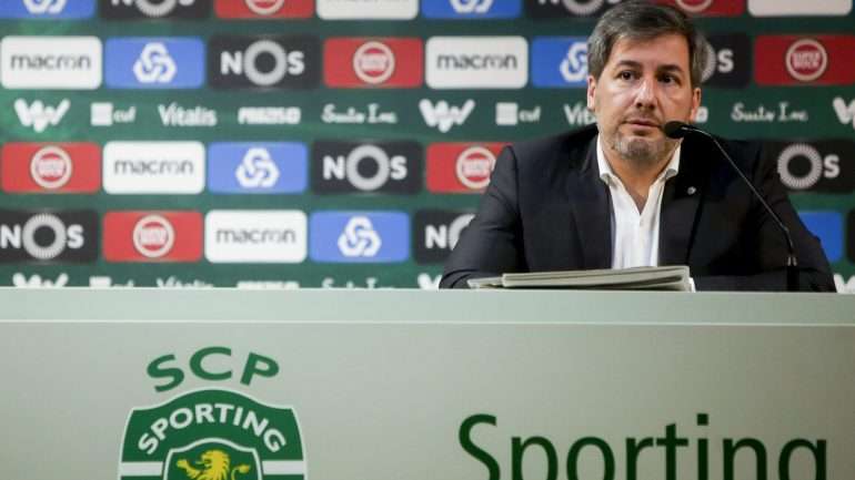 Bruno de Carvalho respondeu a todas as perguntas ao longo de cerca de cinco horas e meia de duração da sessão