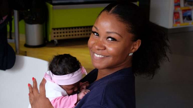 Nyah com a mãe, Samira Semedo
