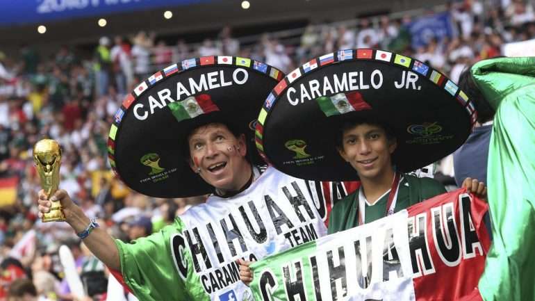 Caramelo é o adepto mais popular do México. Em Moscovo, está acompanhado por milhares e milhares de compatriotas