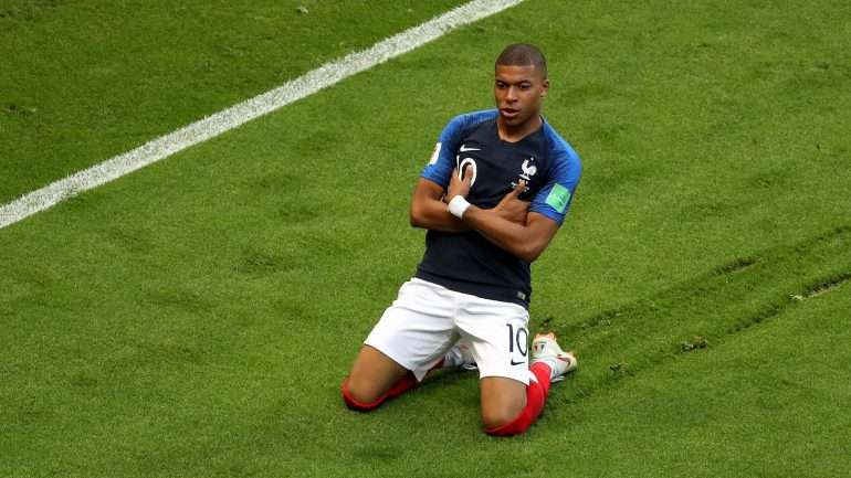 Mbappé é o jogador mais novo de sempre a representar a seleção francesa num Mundial