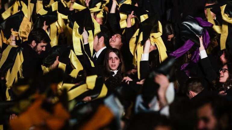 As candidaturas ao Ensino Superior arrancam a 18 de julho e prolongam-se até agosto. No início de setembro conhecem-se os resultados