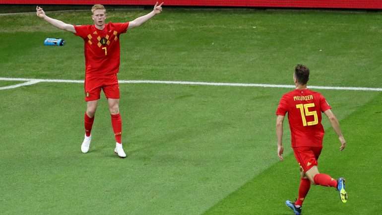 De Bruyne celebra o segundo golo da Bélgica. E tudo começou num canto a favor do Brasil...
