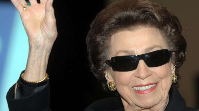 Nancy Barbato Sinatra morreu esta sexta-feira