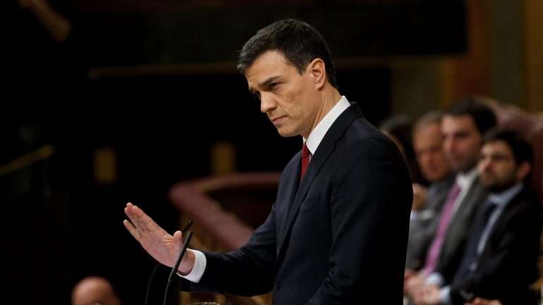 O PSOE sobe 7,9% desde o último barómetro do CIS, em maio