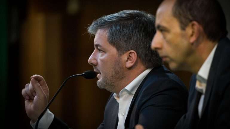 Comissão de Fiscalização aplicou um ano de suspensão a Bruno de Carvalho e dez meses a Carlos Vieira