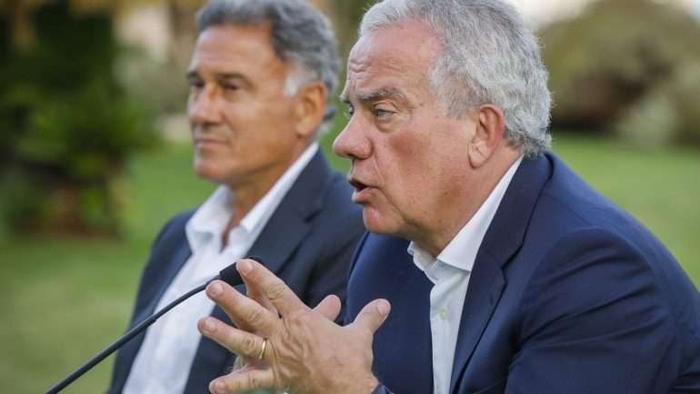 José Maria Ricciardi passará a pasta do futebol a José Eduardo, empresário e antigo campeão de futebol pelo Sporting